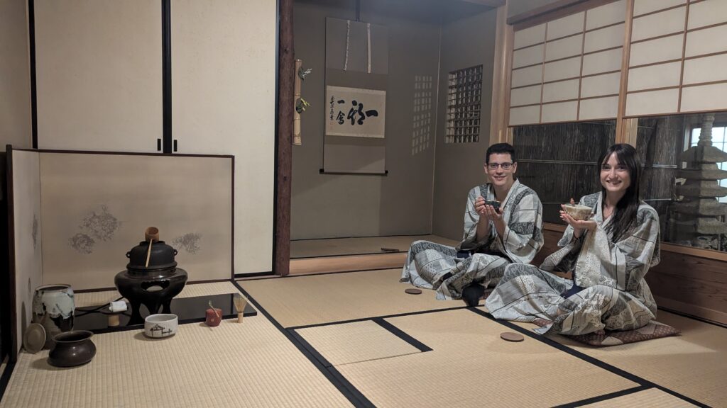 Nosotros con el yukata al finalizar la ceremonia del te