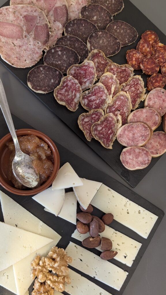 Embutidos locales de la Pobla de Lillet