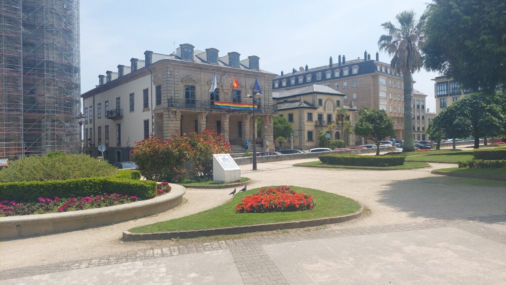 Plaza de España con el Ayuntamiento