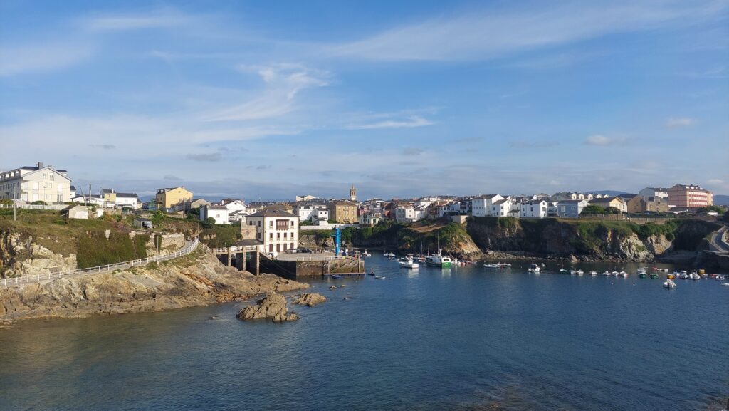 Tapia de Casariego desde el Faro de la Isla de Tapia